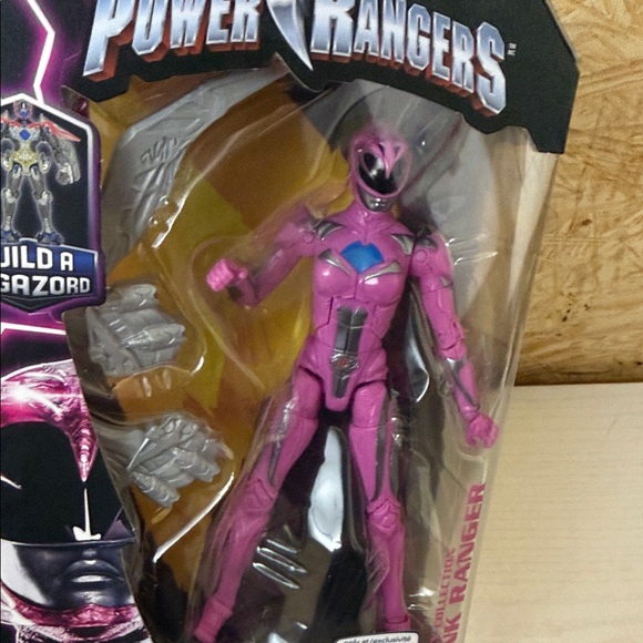 Saban's Power Rangers Pink Ranger Action Figure - Limited Edition - Picture 8 of 11